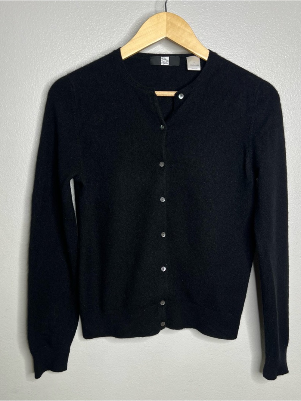 Saks Fifth Avenue Cardigan Fuzzy Cashmere Crew Neck Button Front Luxury - Small